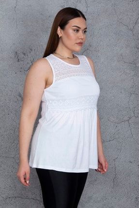 Kadın Beyaz Dantel Detaylı Bluz 65N25983