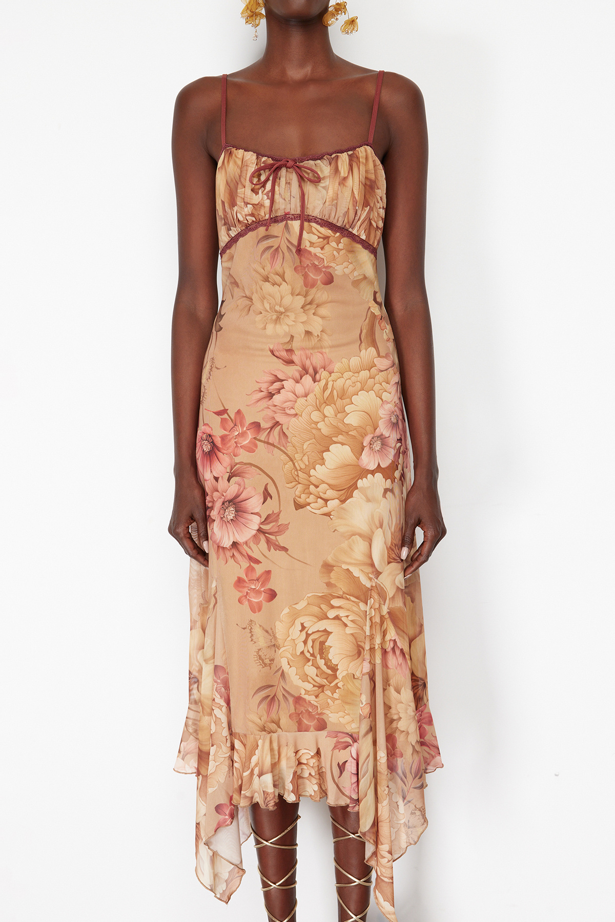 Trendyolmilla  Çok Renkli A-Kesim Çiçek Desenli Fırfırlı Örme Tül Elbise TPRSS24EL00133 - Görsel 4