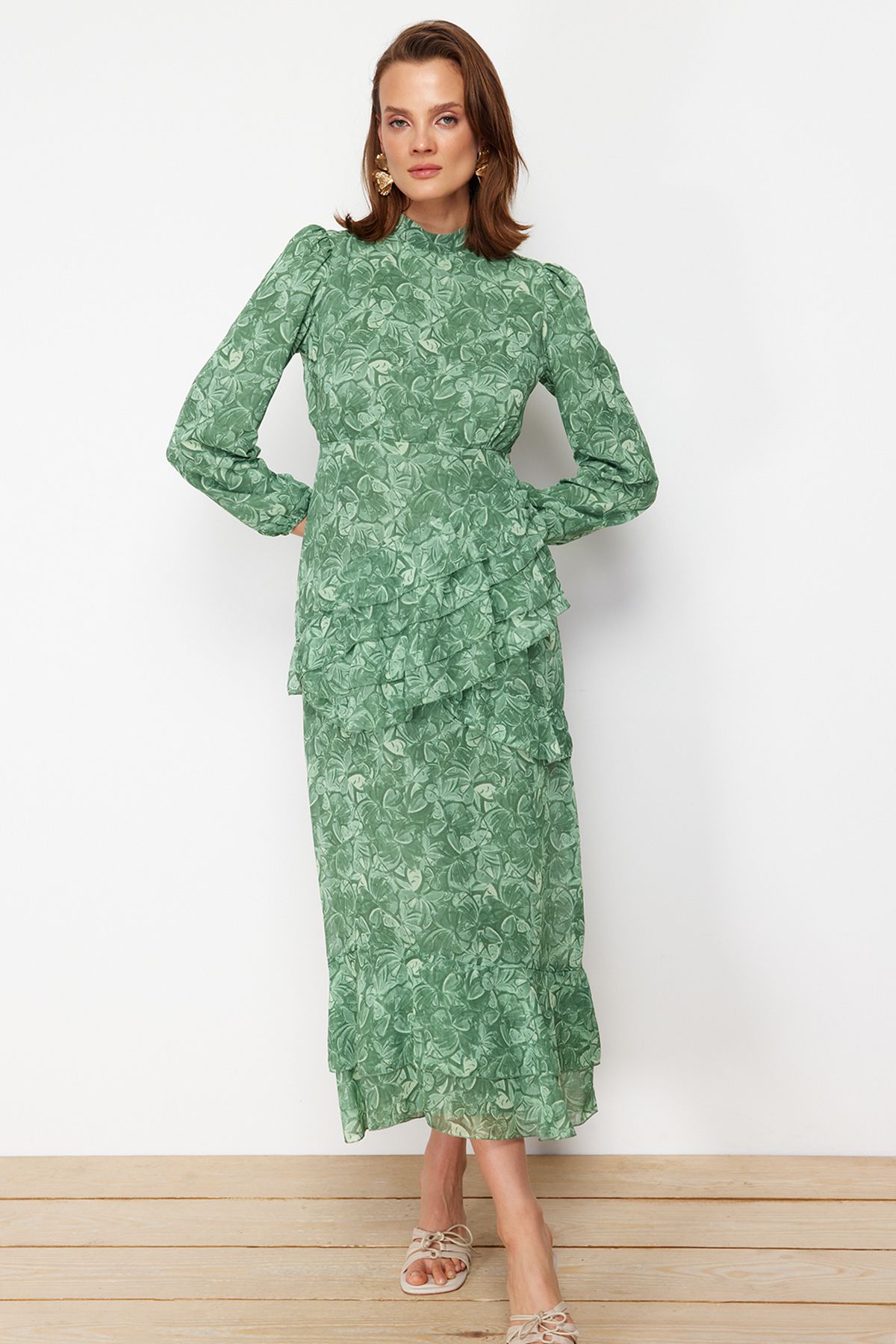 Trendyol Modest-Khaki květinová sukně s volánem, tkané šifonové šaty TCTSS23EB00160 1