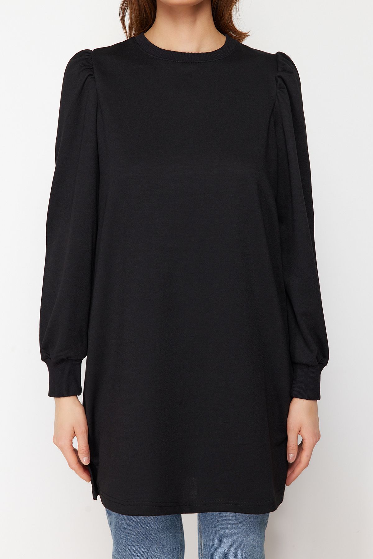 Trendyol Modest-Schwarze Strick-Tunika mit Rundhalsausschnitt und Schlitz und Ärmeldetail TCTSS21TN0257 4