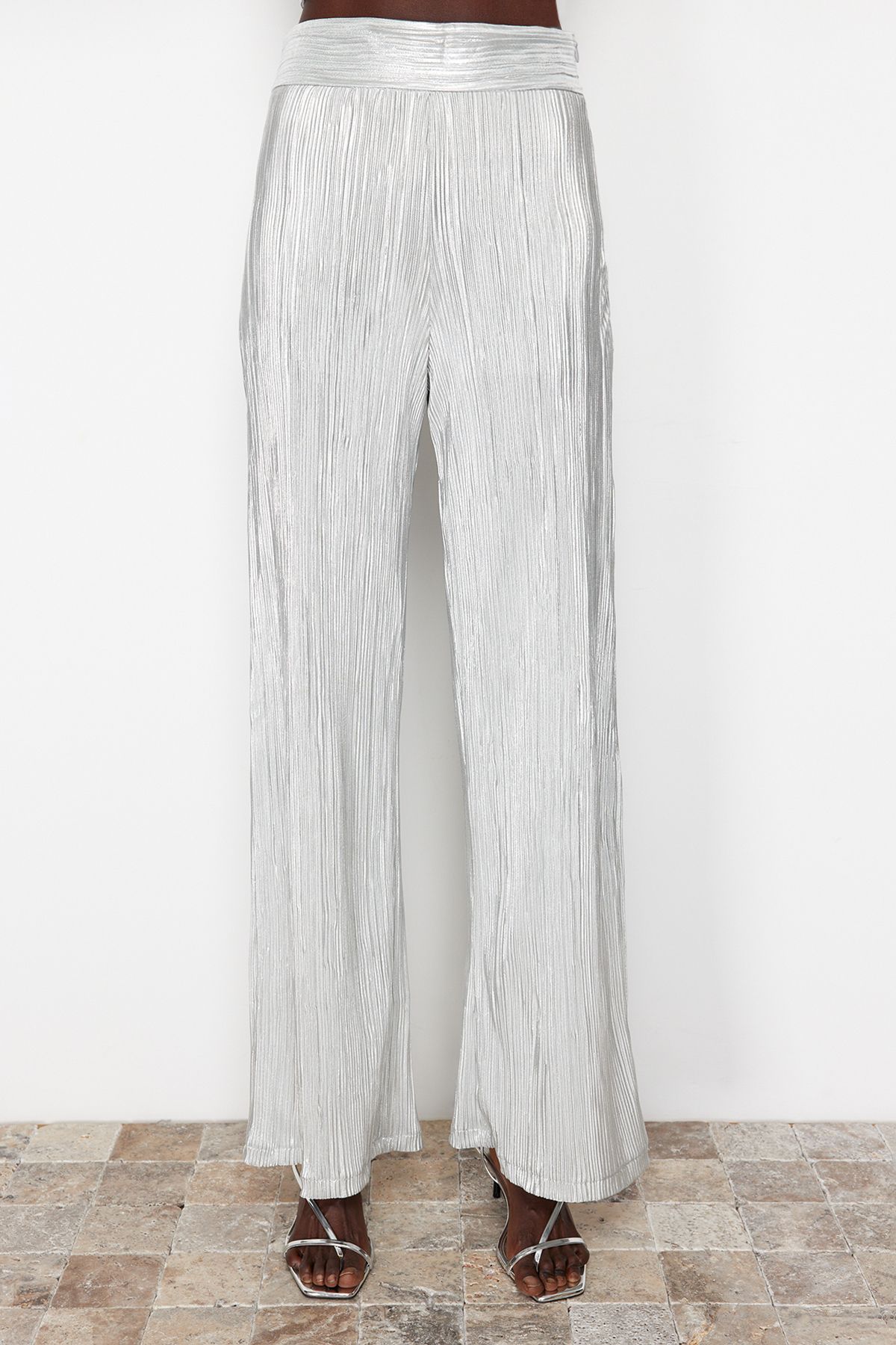 Trendyol Collection-Silberne Webhose mit Plissee - Weites Bein TPRSS24PL00006 4