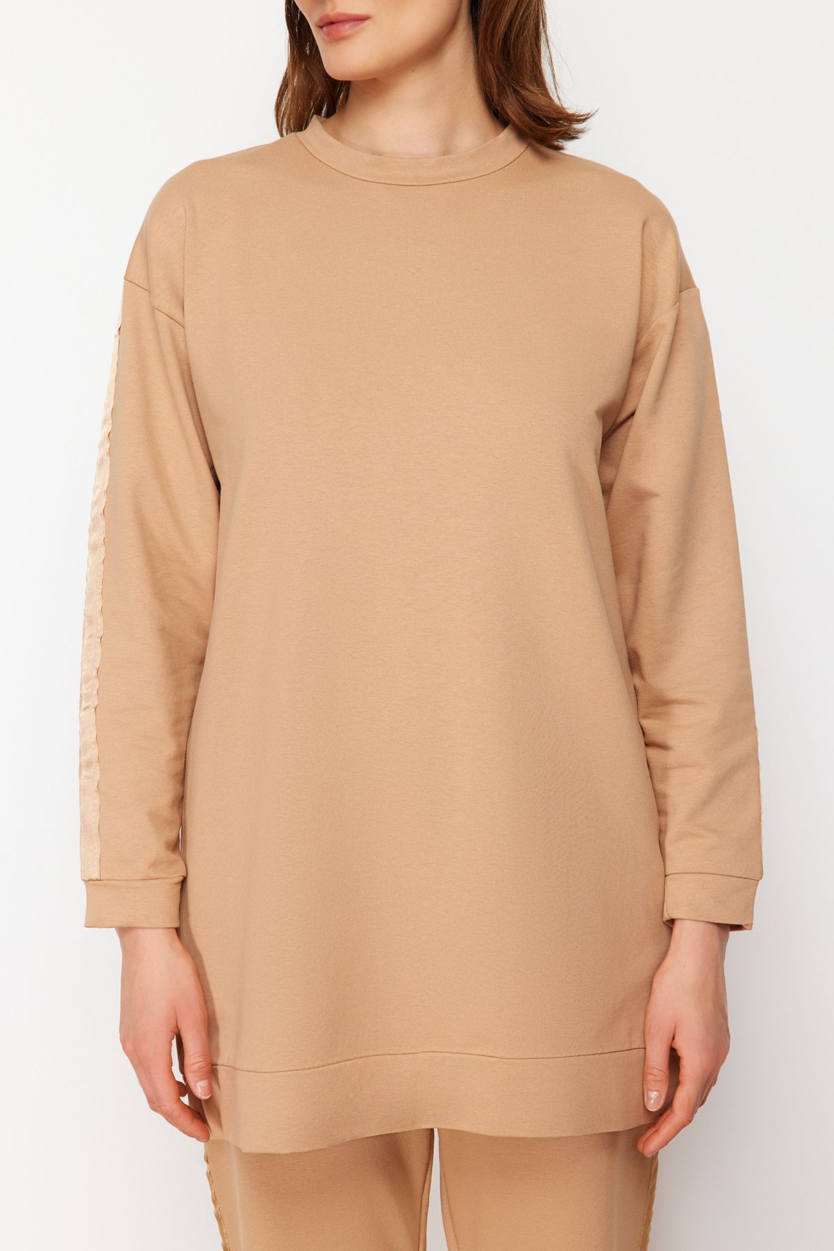 Trendyol Modest-Zestaw dresów z dzianiny w szczegółowe paski taupe TCTAW23EN00049 4