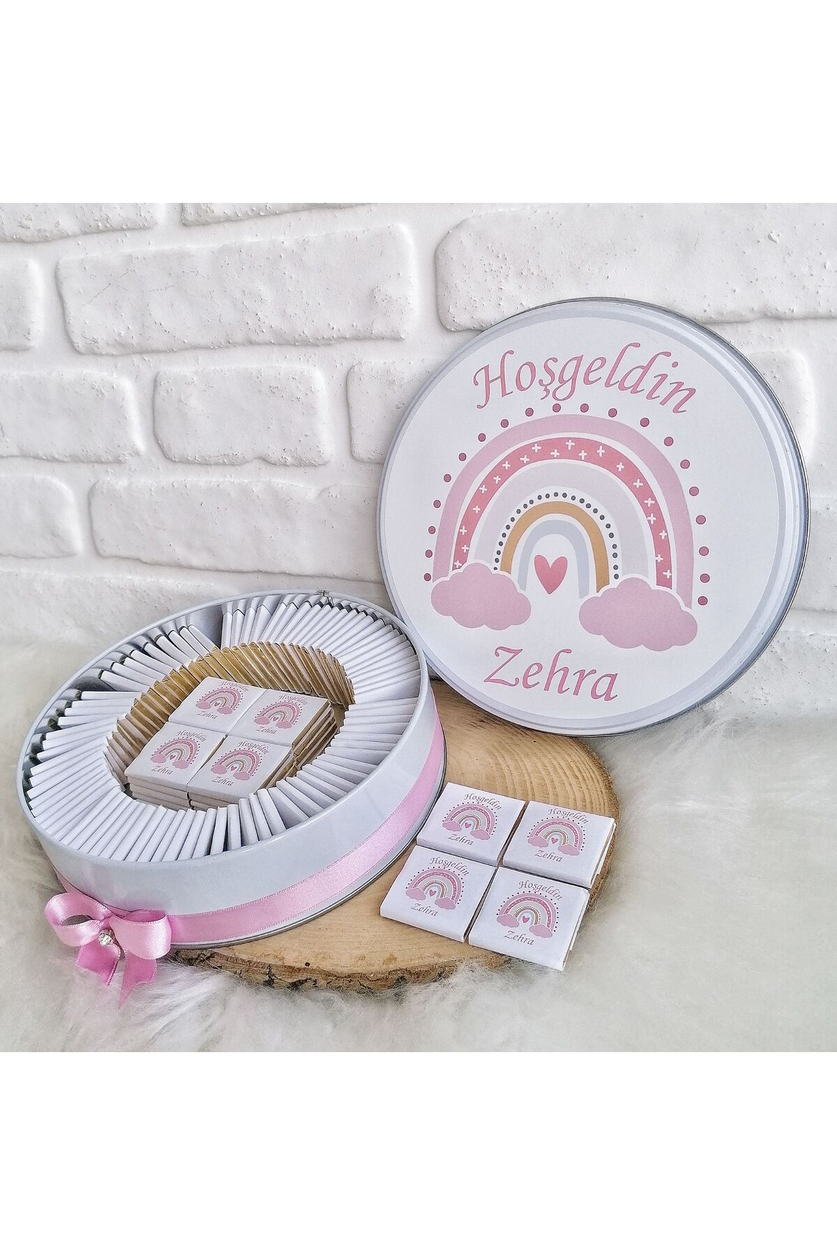 BUGİTO 50 Adet Pembe Gökkuşağı Temalı İsme Özel Hoşgeldin Kız Bebek Doğum Günü Hediyelik Çikolata fotoğrafı 2 (önizleme)