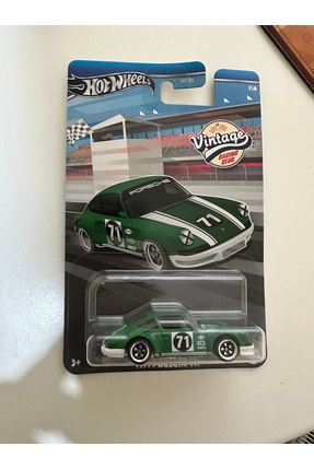 Hot Wheels 1971 Porsche 911 Verde – Vintage Racing Club 1:64