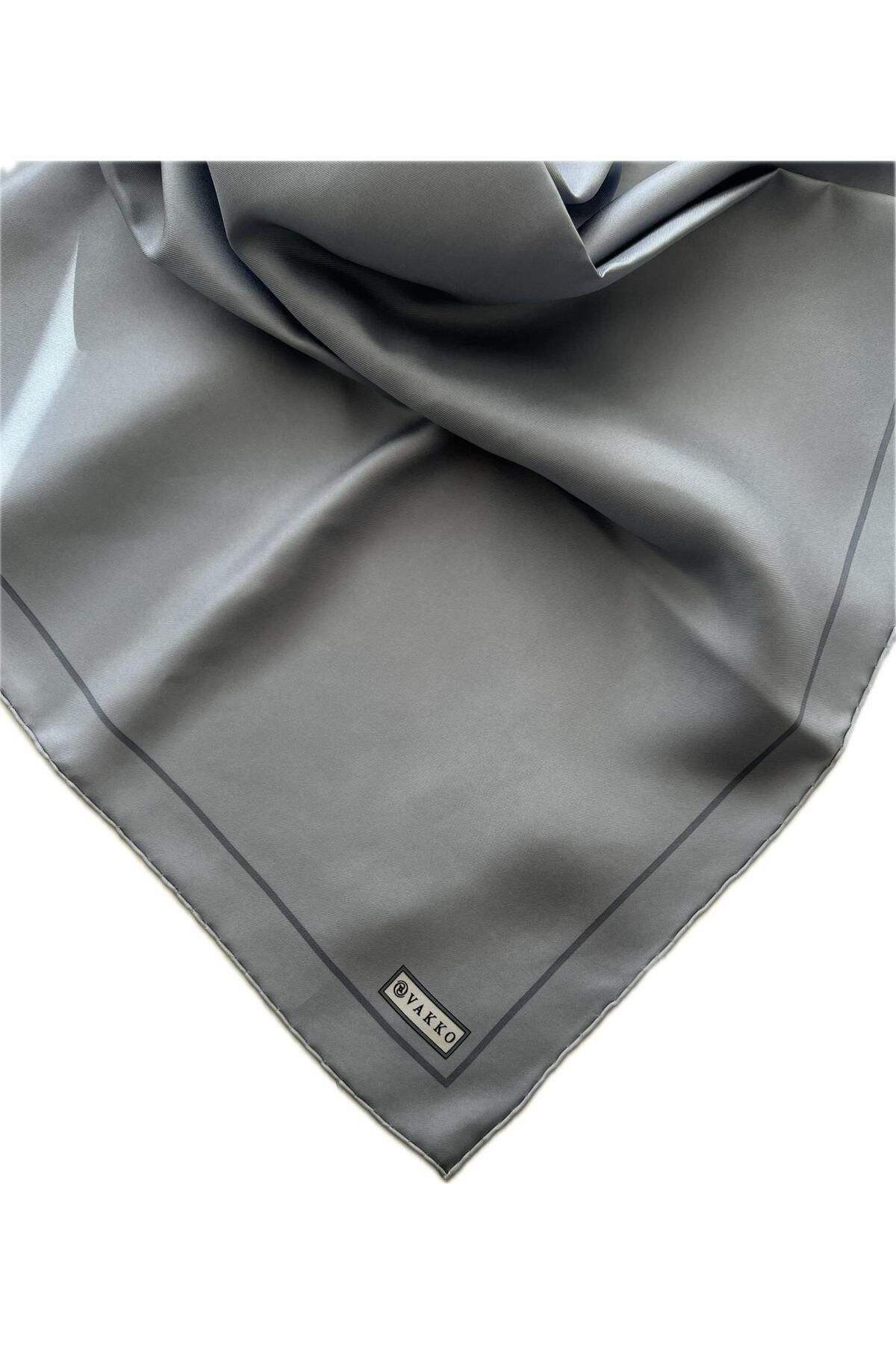 Vakko روسری Tivil با قاب رنگی جامد 3000887-metalik خاکستری
