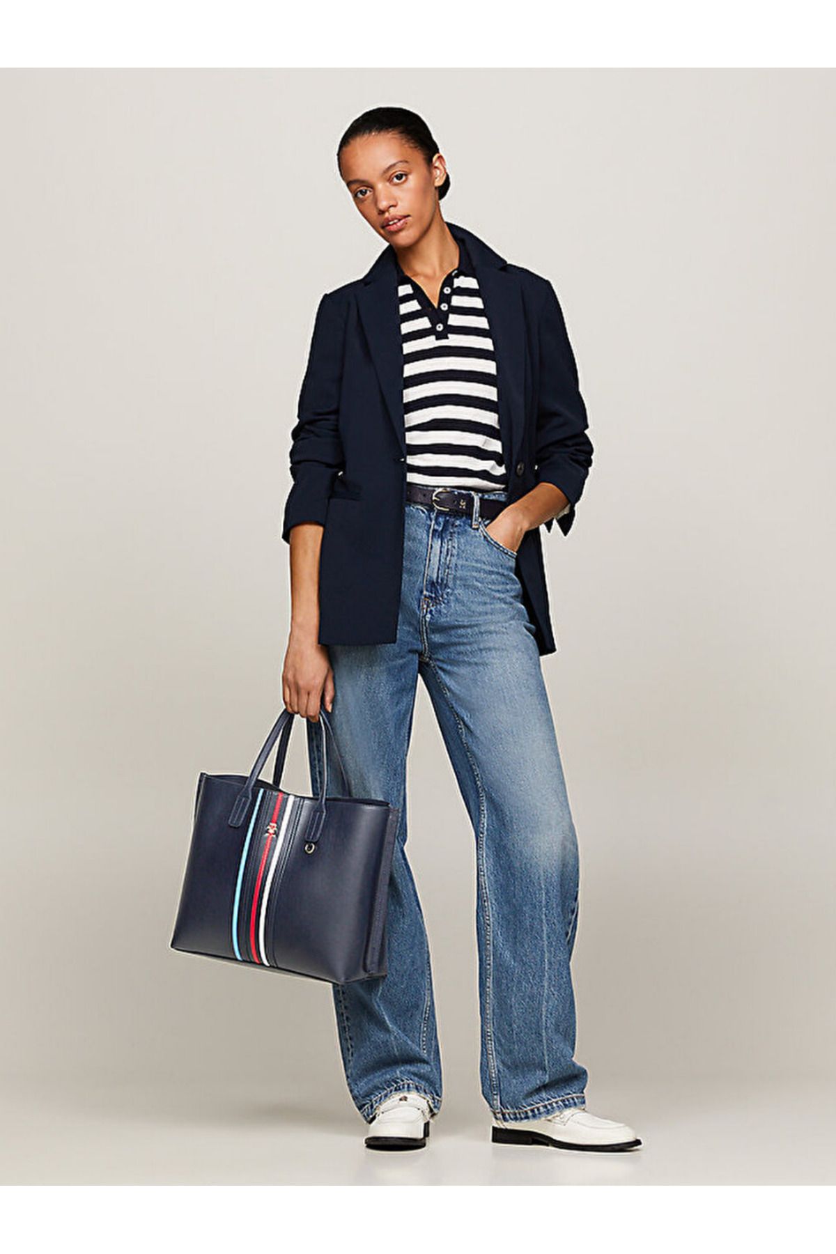 Satchel tommy hilfiger best sale