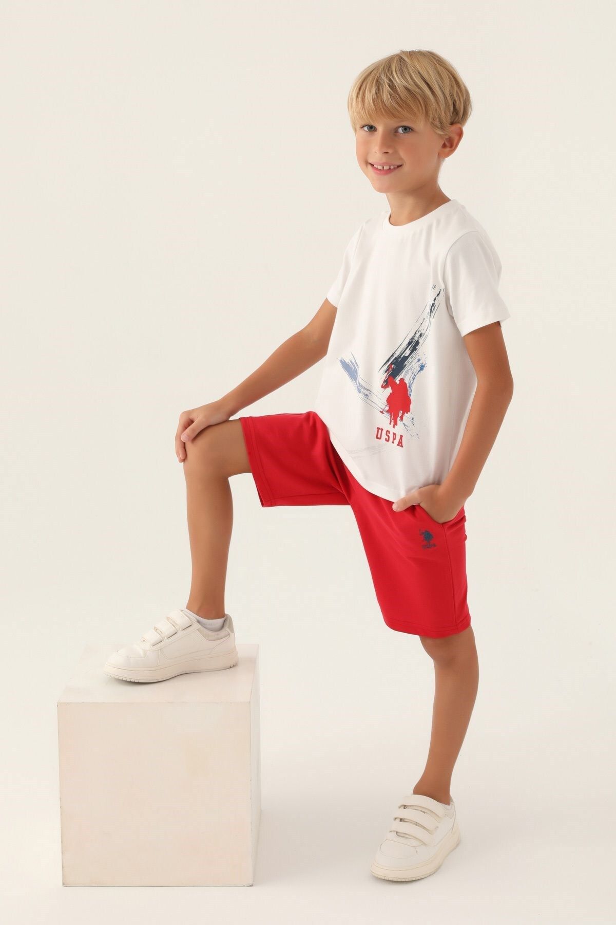 BASE. پولو اسن. ست تی شرت-شورت دارای مجوز هنری مداد رنگی پسرانه U.S. Polo Assn.