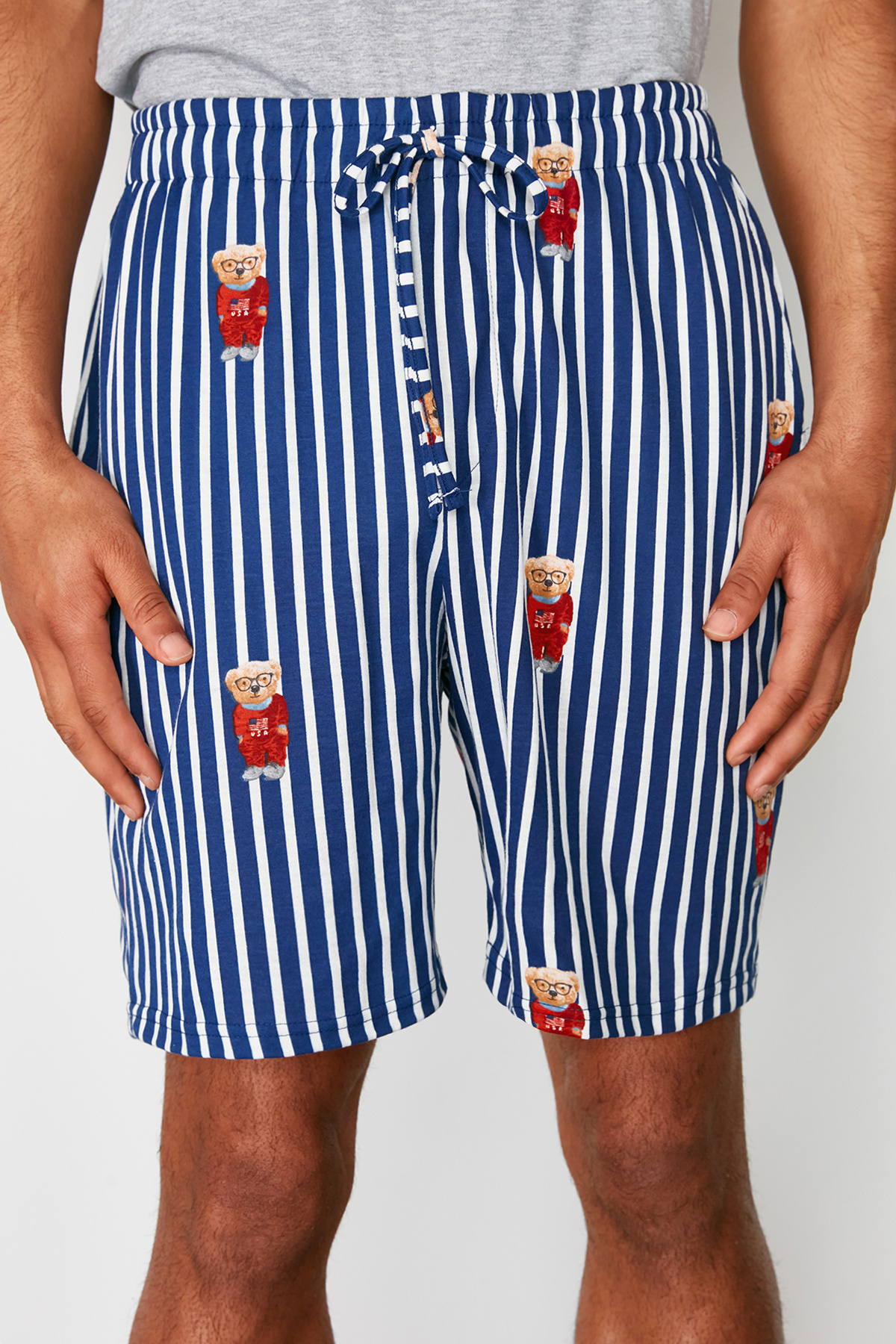 Trendyol Collection-Сірий піжамний комплект з принтом Orme в клітинку TMNSS24PT00034 5