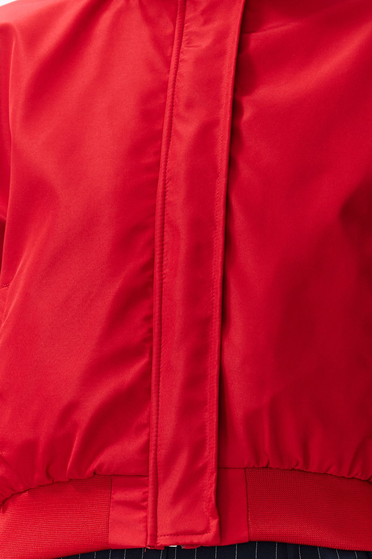 Trendyol Collection-Übergroße rote wasserabweisende Bomberjacke – Kordelzug-Detail, TWOSS22MO0099 4