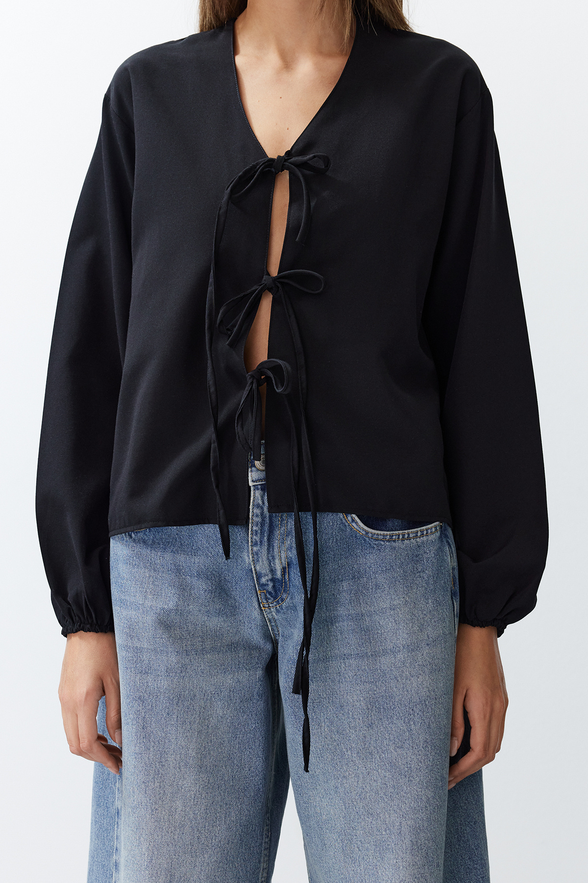 Trendyolmilla  Siyah Önden Bağlamalı Dokuma Gömlek TEDSS24GO00001 - Görsel 5