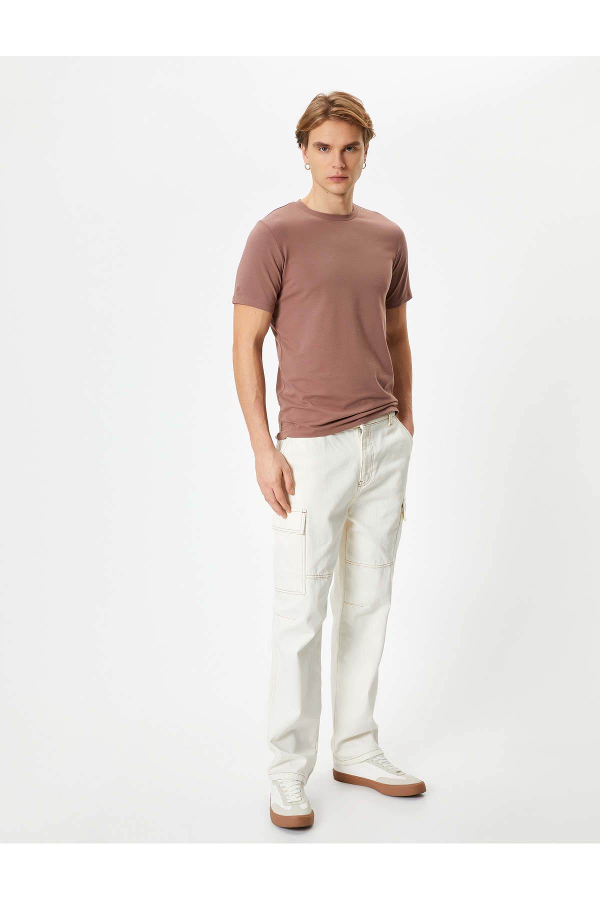 تیشرت آستین کوتاه یقه خدمه اسلیم فیت نخی