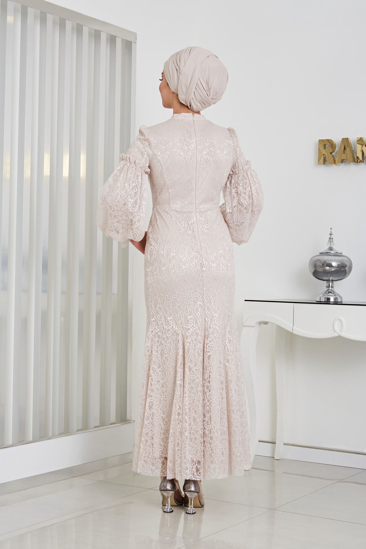 Rana Zenn-Eylül Evening Dress Beige 3