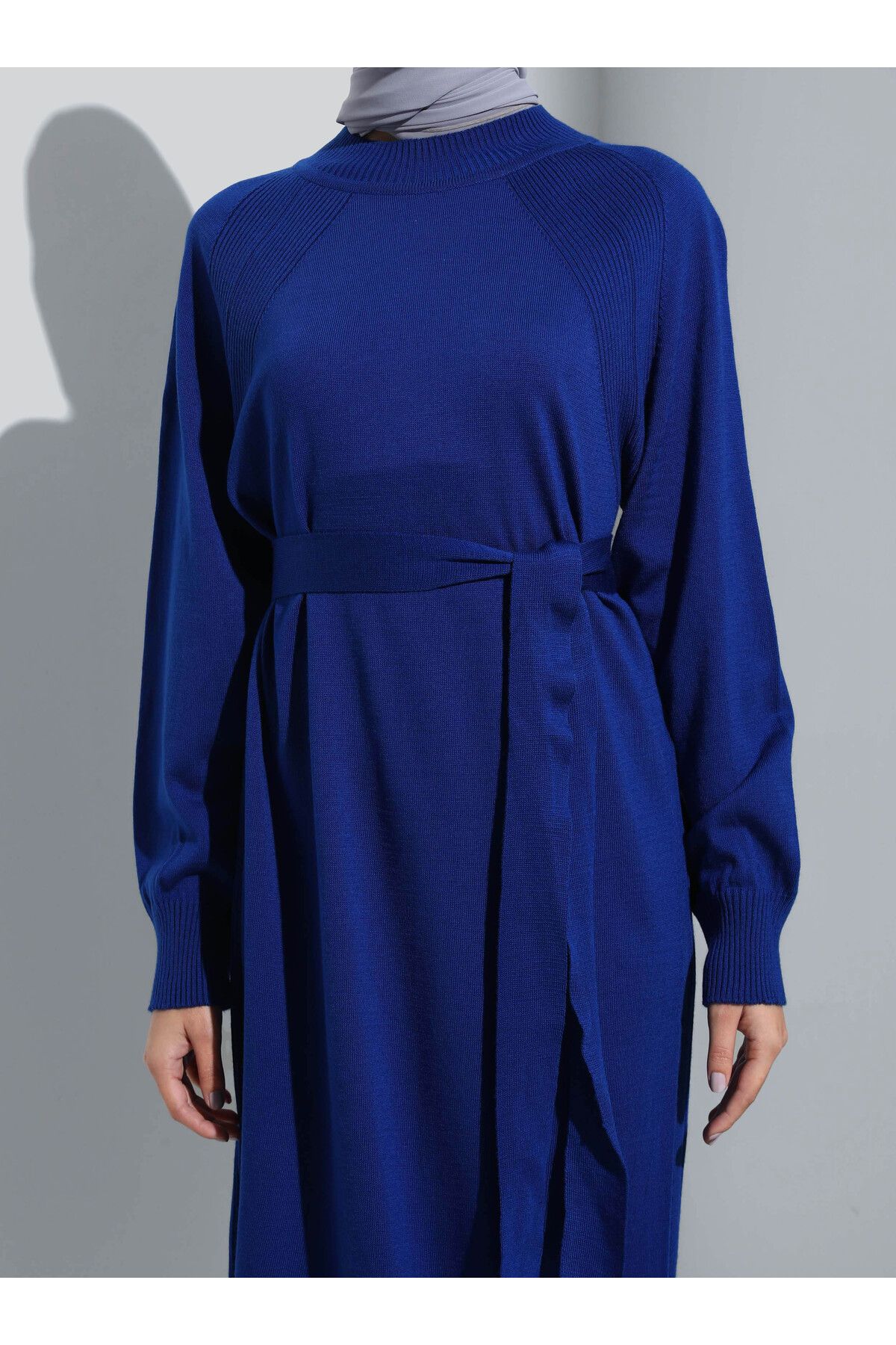 Refka-Gürtel Detaillierte Reglan Ärmel Strick Hijab Kleid - Dark Saks - Refka 5