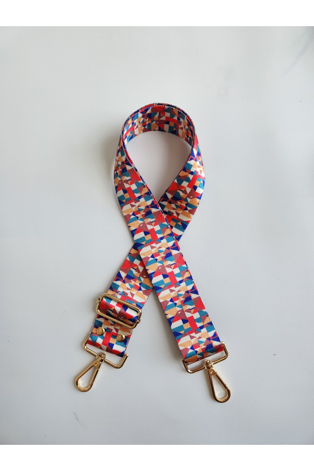 PATTERNED COLUMN BAG HANGER (4*120 CM )