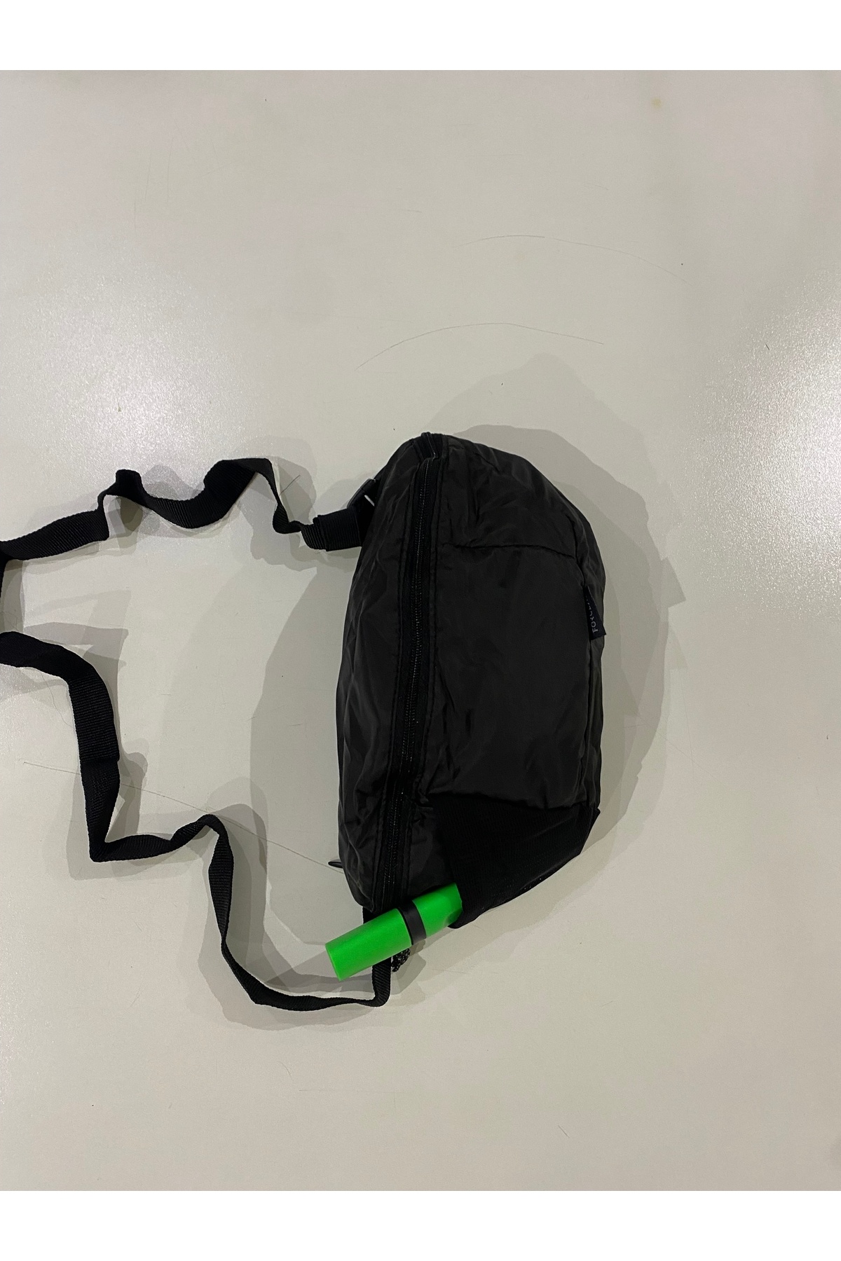کیف کمری Decathlon دکاتلون تاشو روزمره و مناسب سفر فورکلاس - مشکی - مناسب سفر 2 لیتر اورجینال - تصویر 4