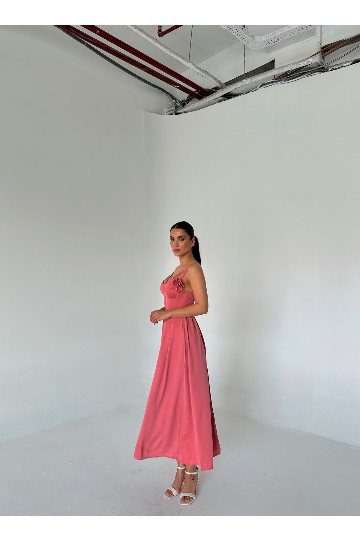 Laluvia-Pudrové šaty s více ramínky Rose Detailed Midi 5