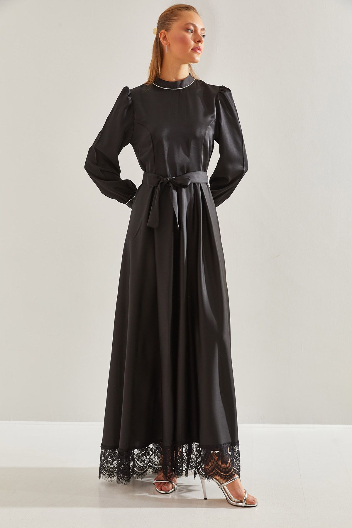 لباس حجاب ساتن زنانه سجاف توری، یقه و آستین و سنگ 60191005 Bianco Lucci Modest
