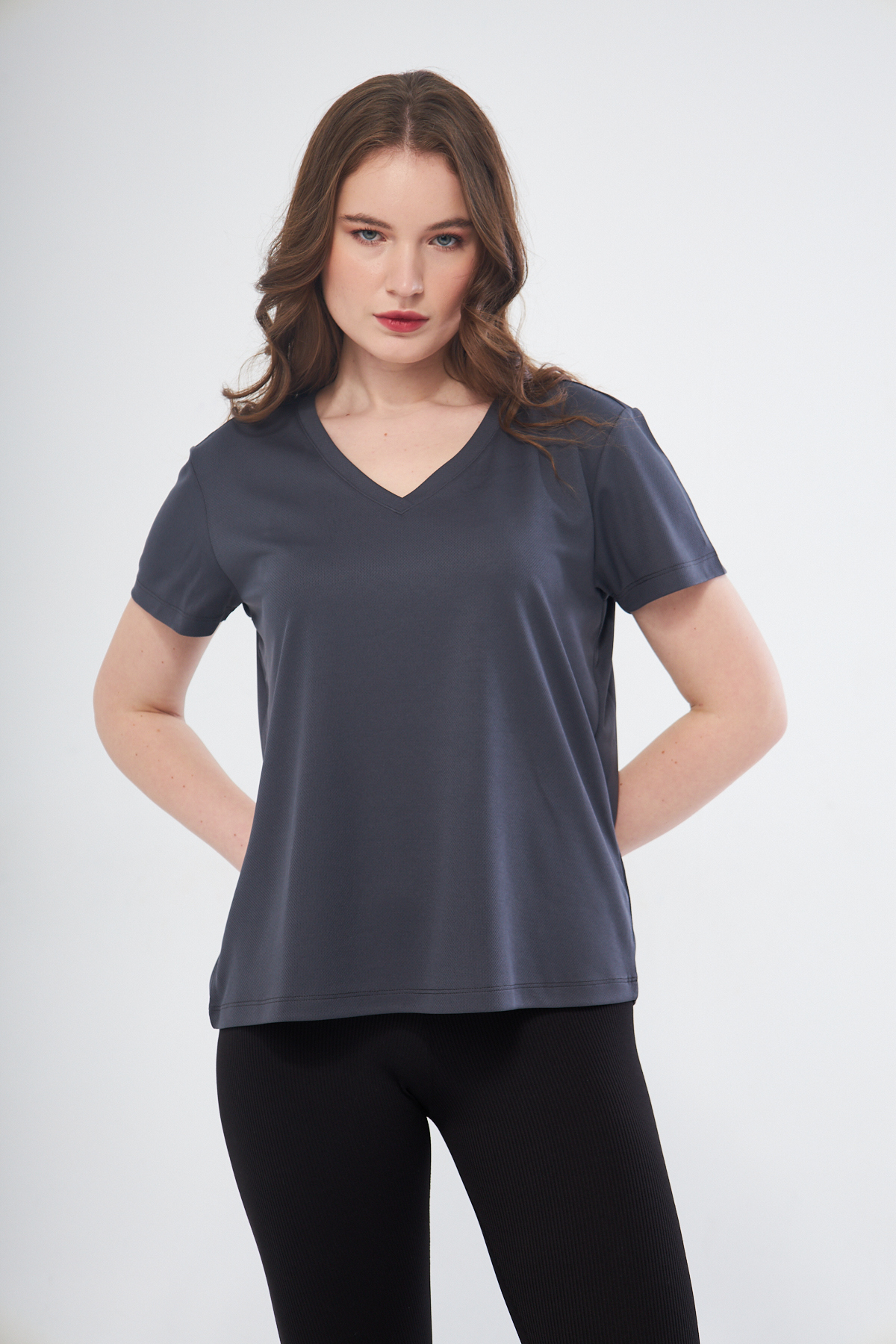 Moda Işık Spor T-shirt Antrasit Renk V Yaka Düz görsel 3
