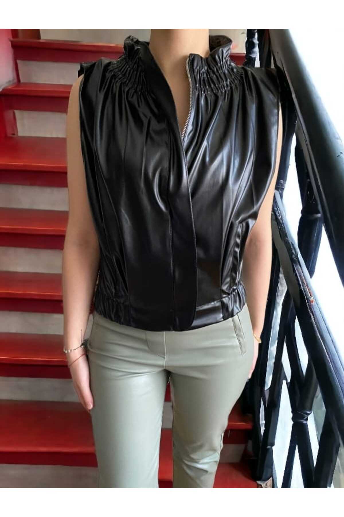 complete the look image