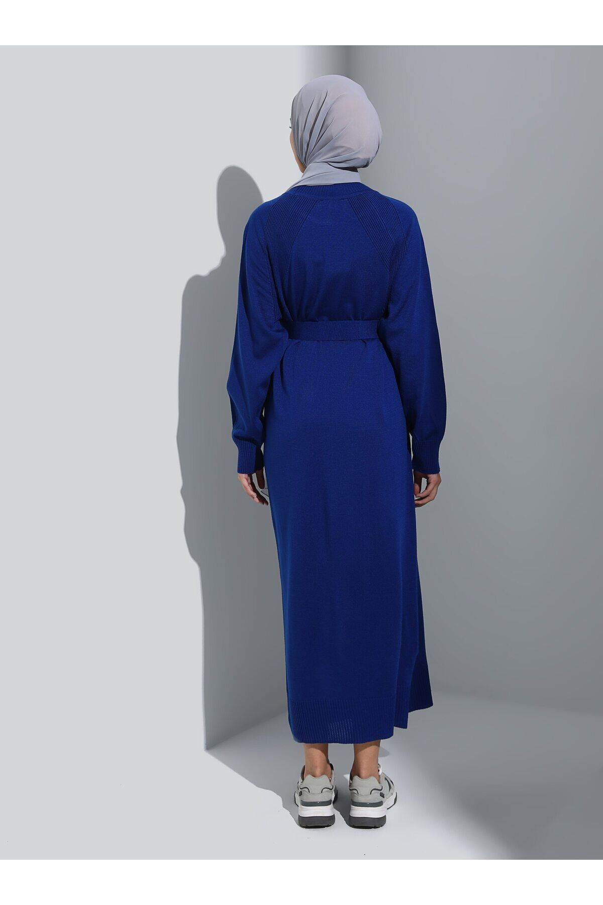 Refka-Gürtel Detaillierte Reglan Ärmel Strick Hijab Kleid - Dark Saks - Refka 4