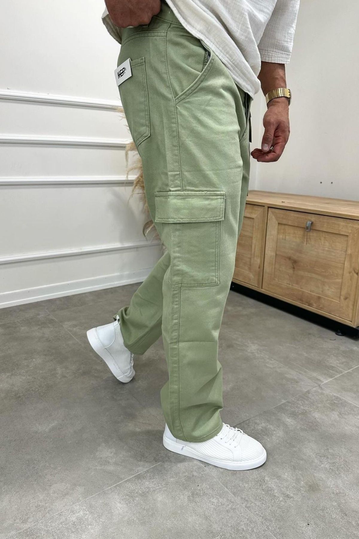 complete the look image