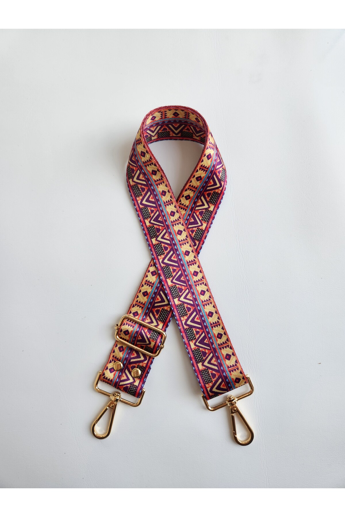 PATTERNED COLUMN BAG HANGER (4*120 CM )