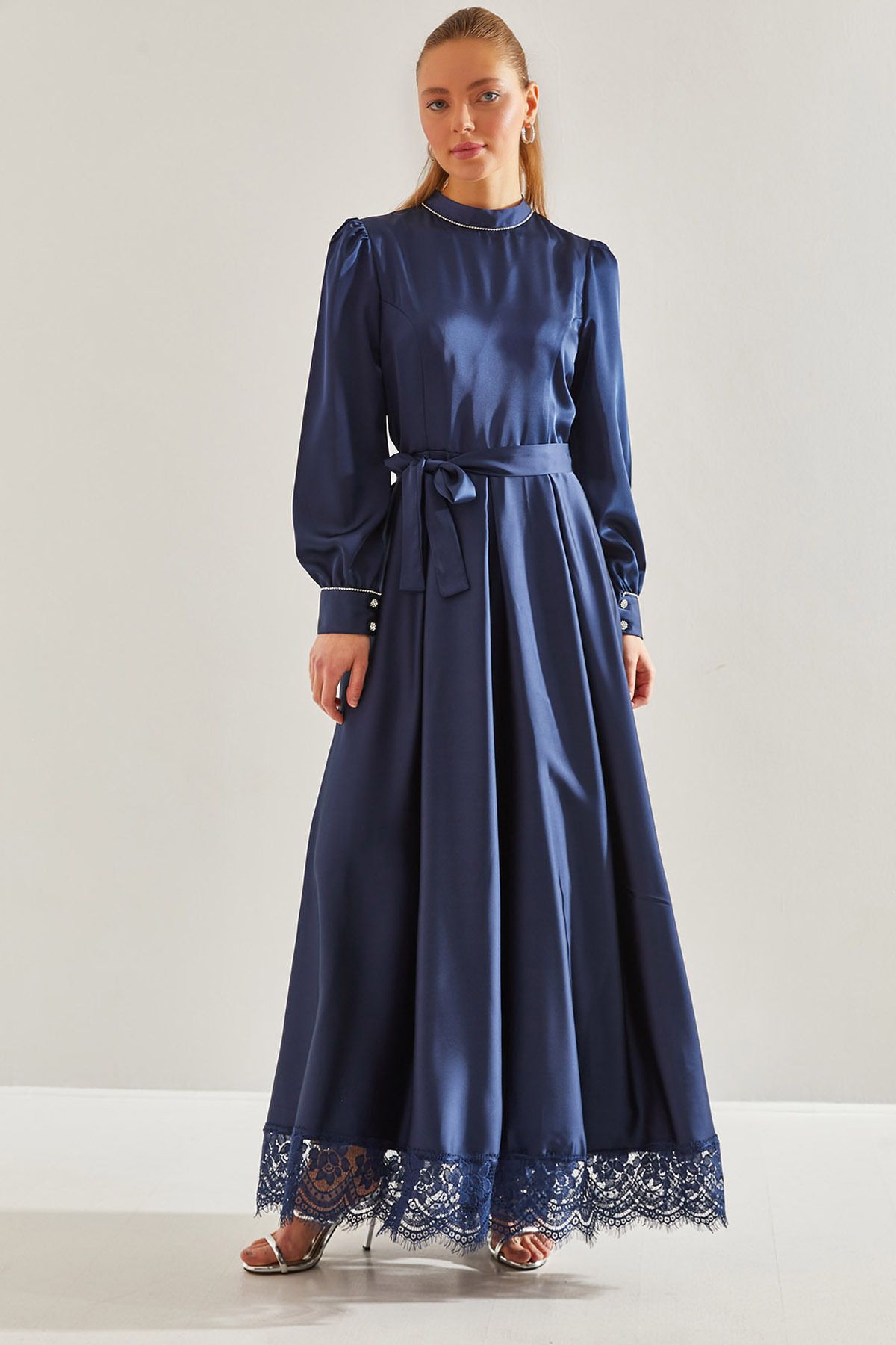 لباس حجاب ساتن زنانه سجاف توری، یقه و آستین و سنگ 60191005 Bianco Lucci Modest