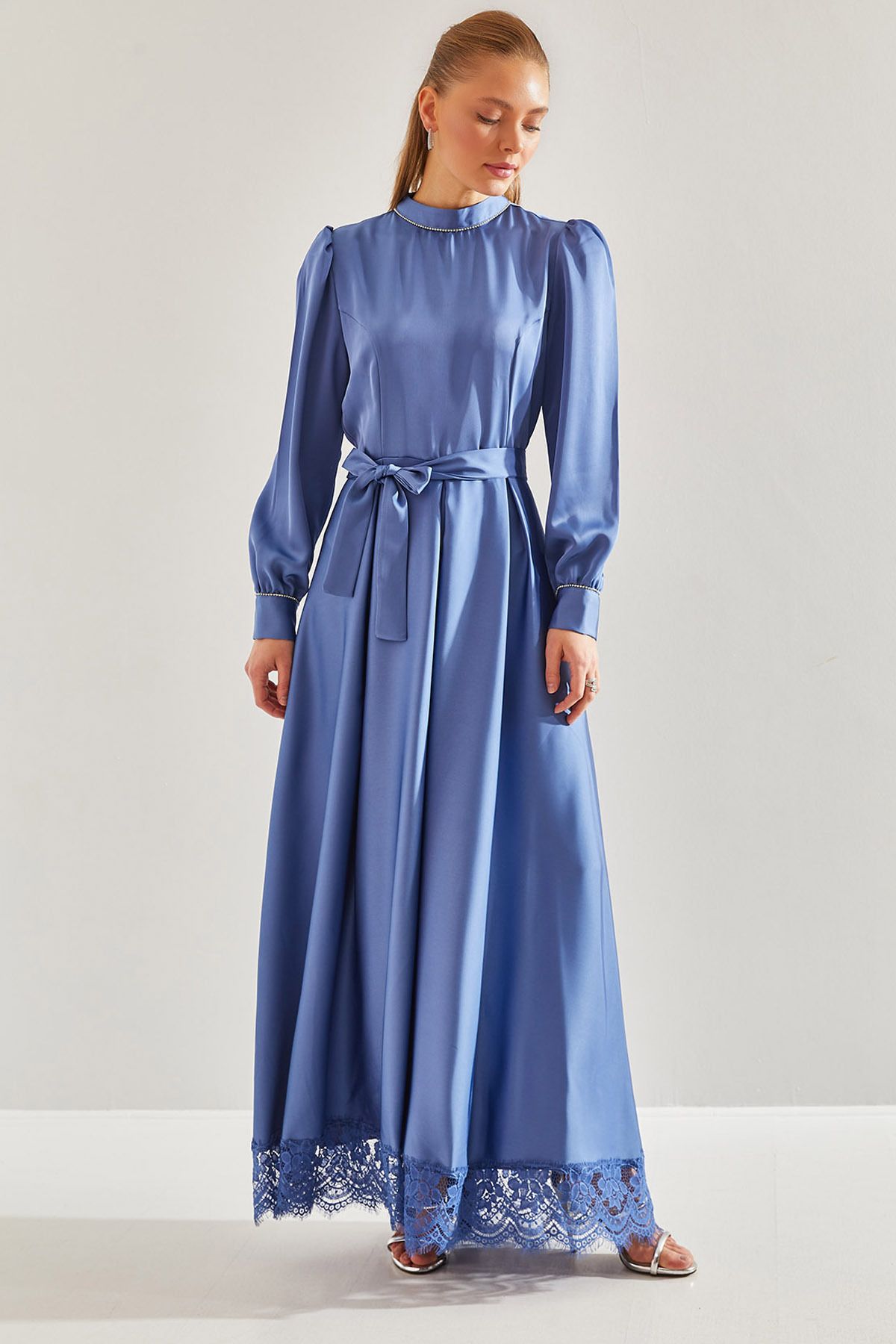 لباس حجاب ساتن زنانه سجاف توری، یقه و آستین و سنگ 60191005 Bianco Lucci Modest