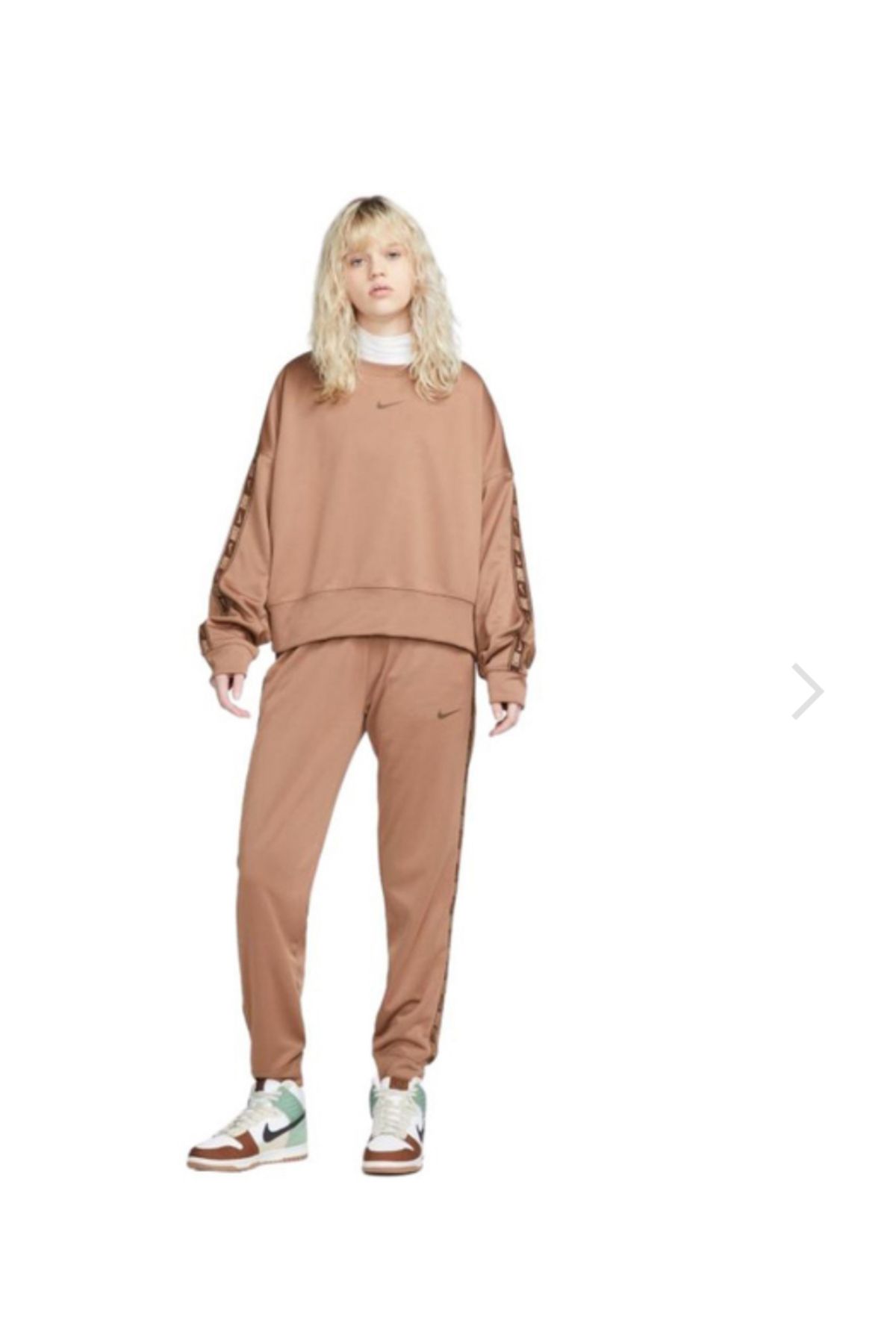 Nike store sweatpants online