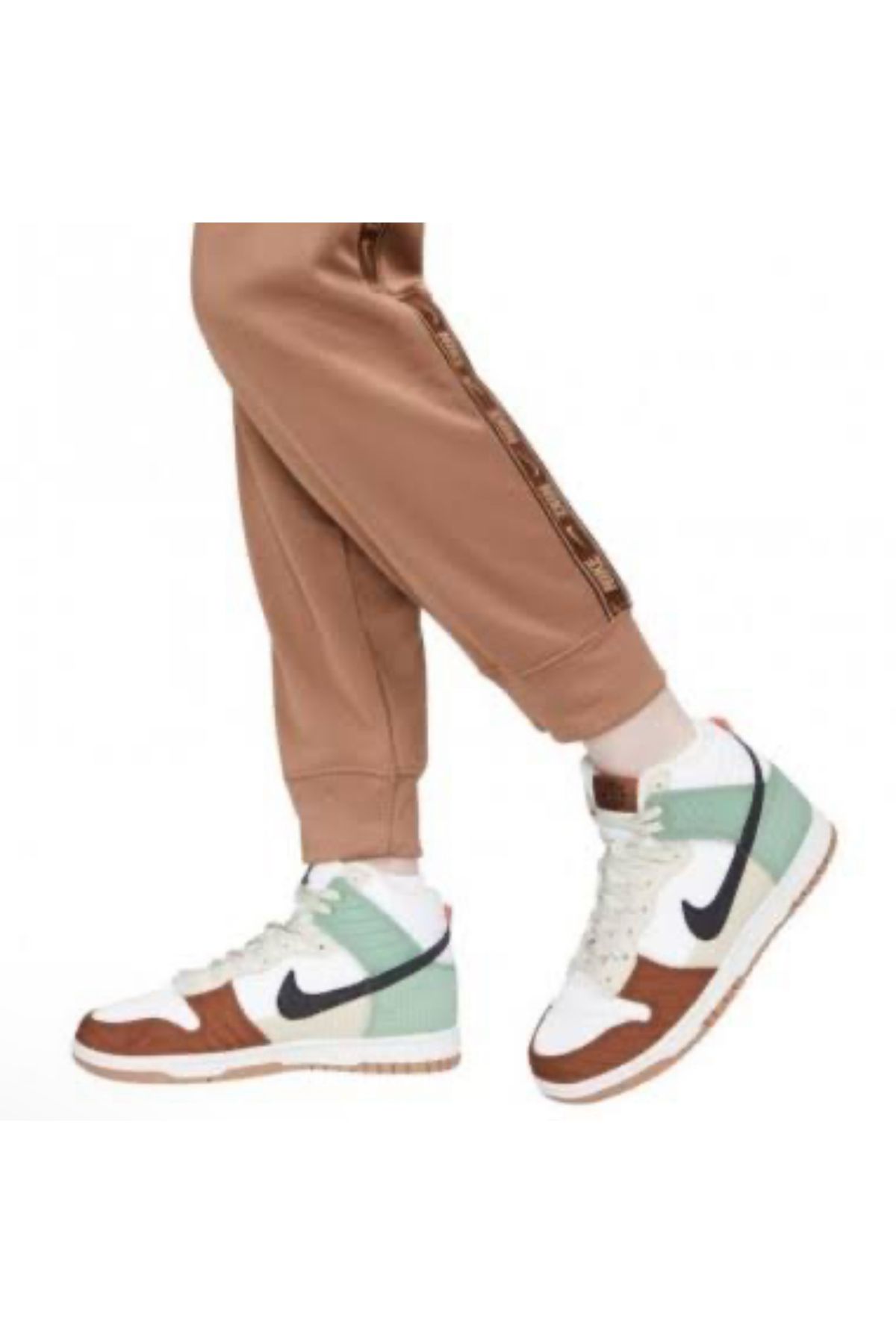Nike Sportswear Sweatpants Trendyol