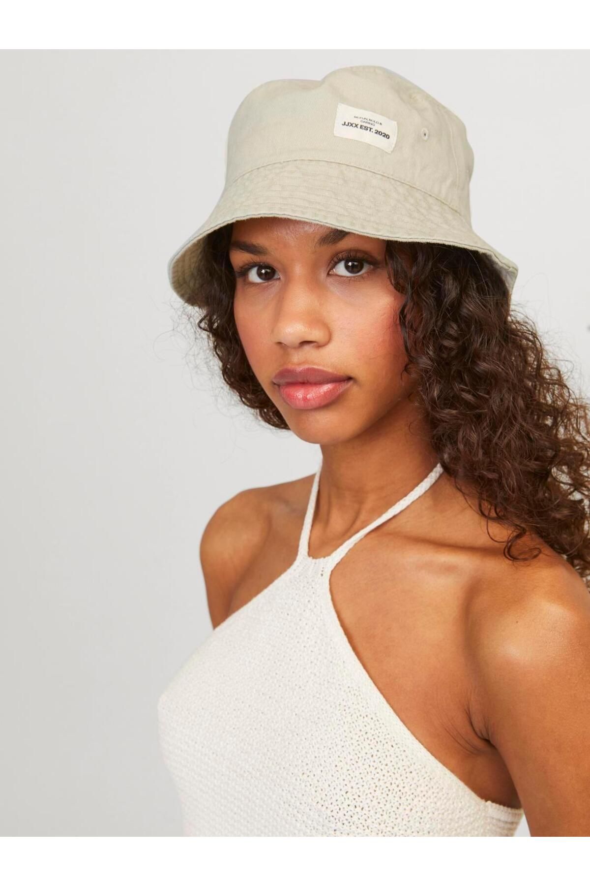 کلاه زنانه جک جونز JXFRISCO BEACH PEAK ACC سفید 12251619 01 Jack & Jones