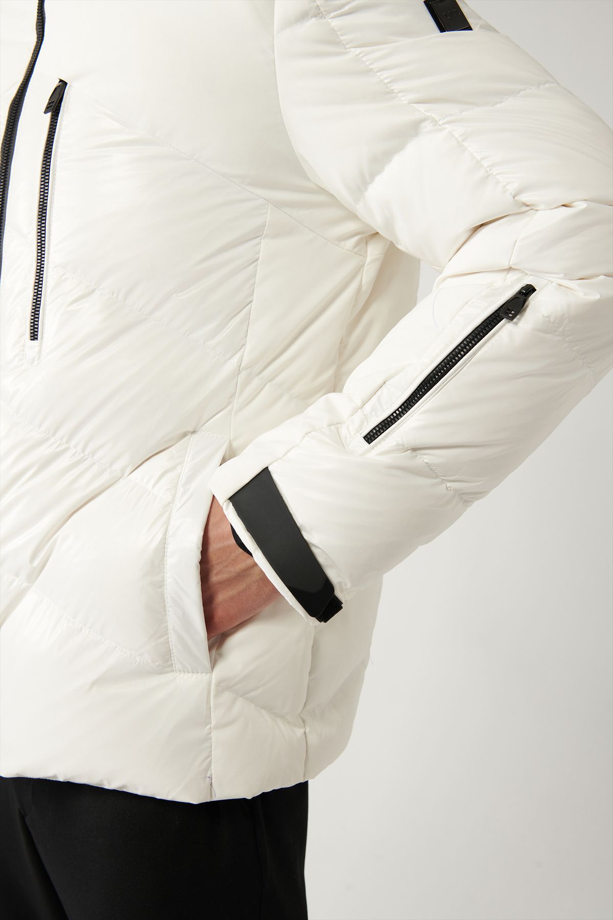 Avva غاز سفید محافظ آب و باد چوب لباسی حمل کننده قابل جابجایی y