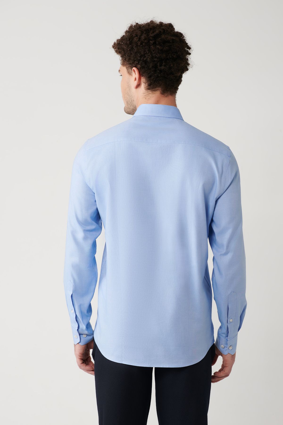 Avva پیراهن آبی مردانه دکمه دار آکسفورد 100 ٪ پنبه مناسب B002034