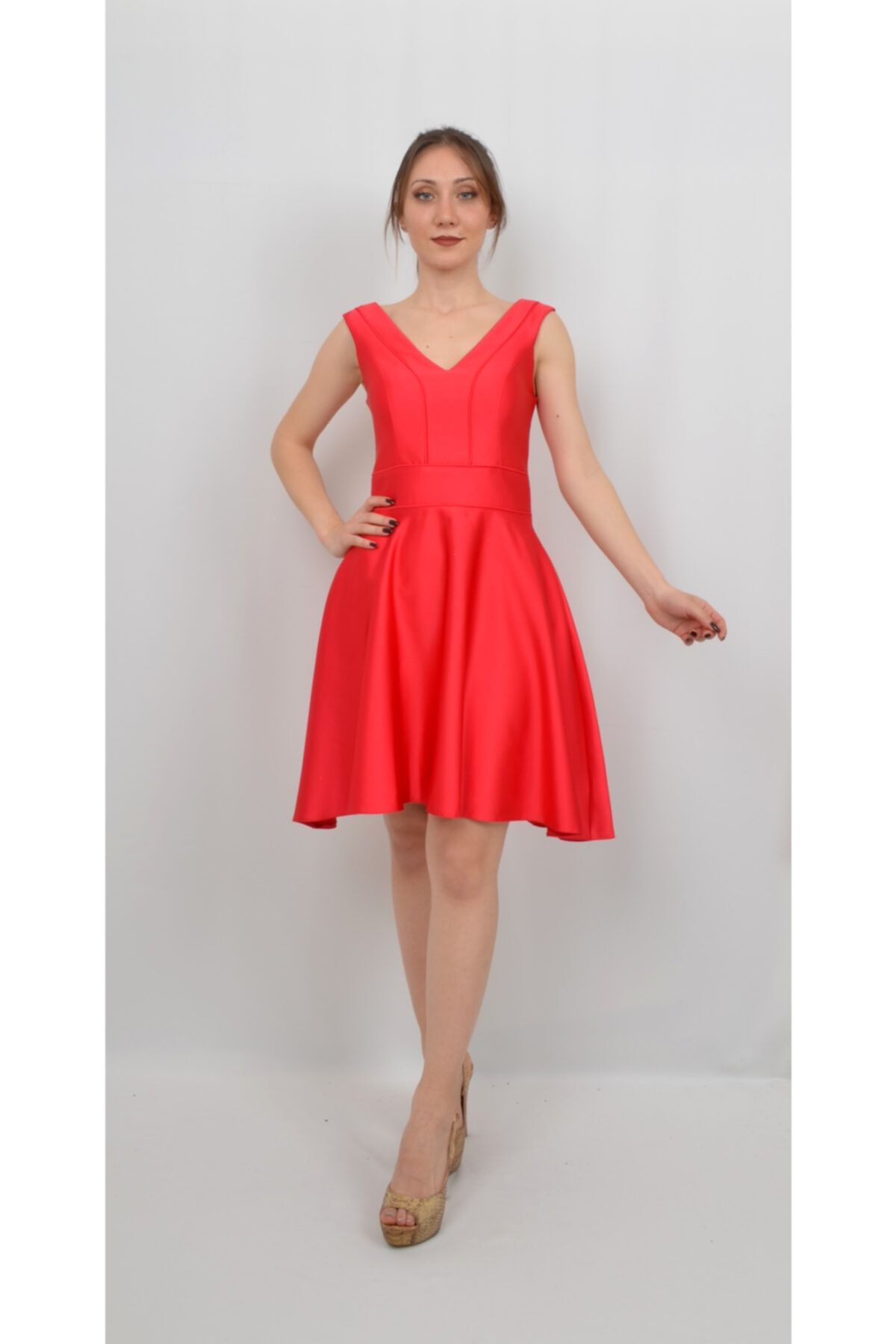 ALIS DRESS Женское атласное короткое вечернее платье красного цвета AL-0616