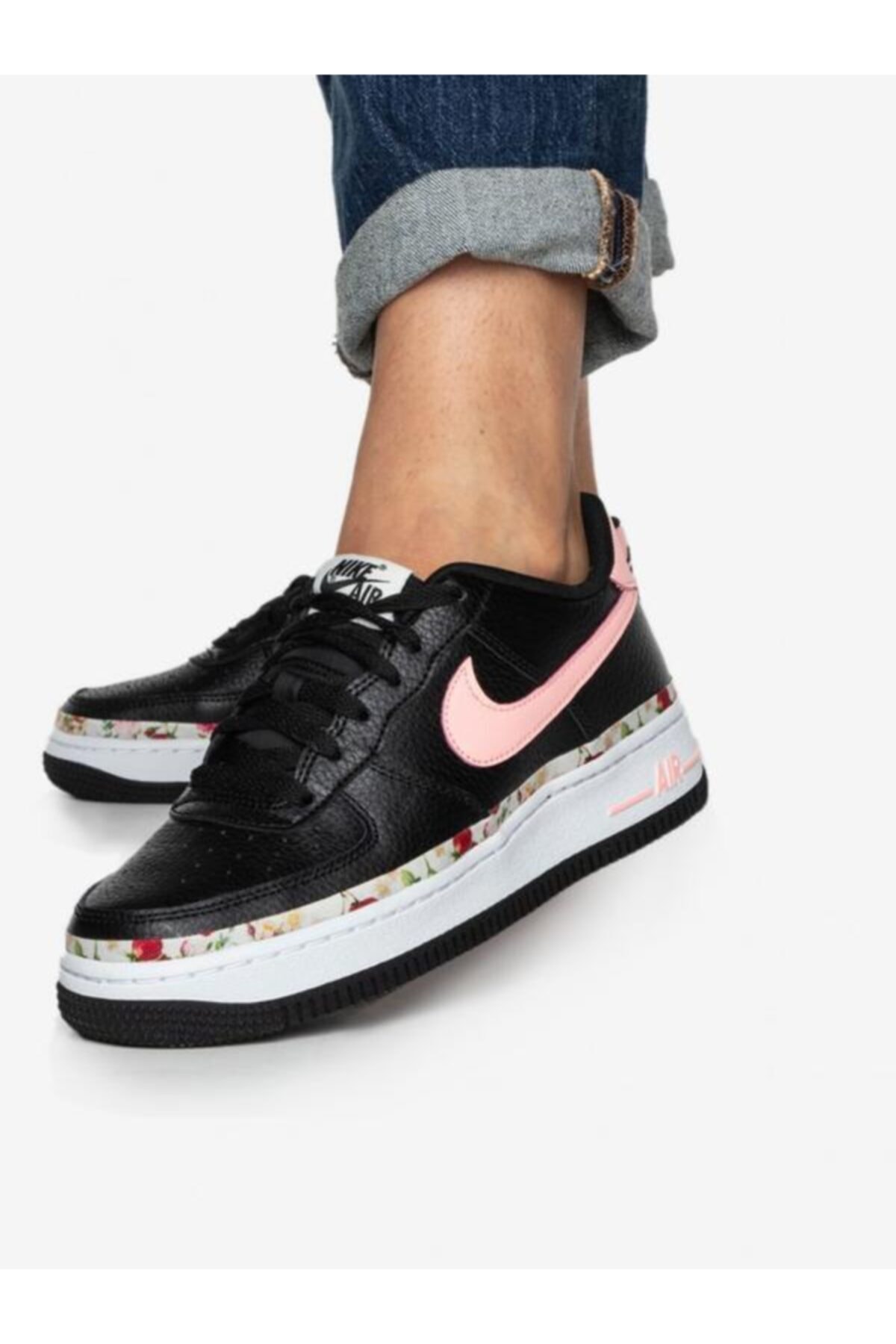 nike flat shoes mens