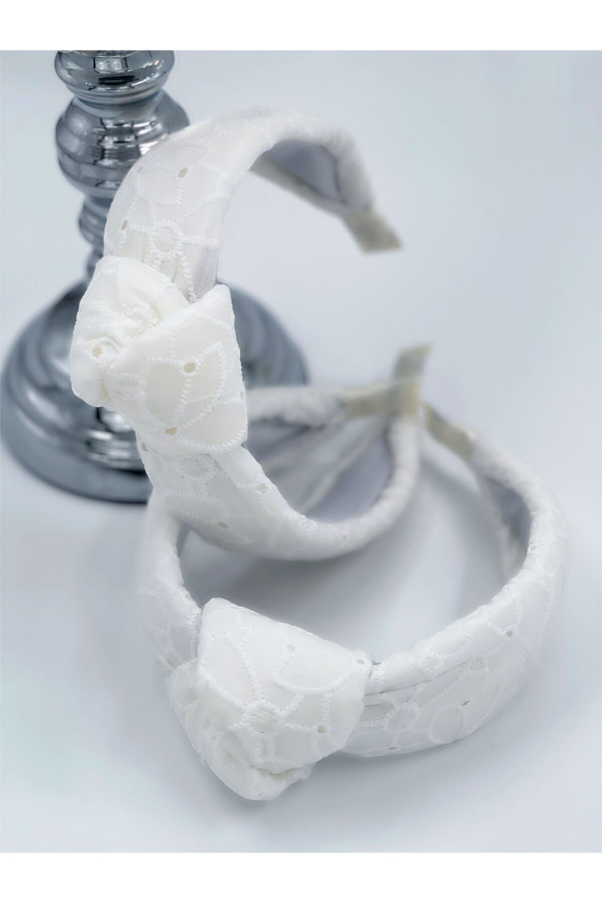 QUEEN AKSESUAR-New Summer Trend Spring Floral White Knotted Wide Crown Women's Children's Crown 1