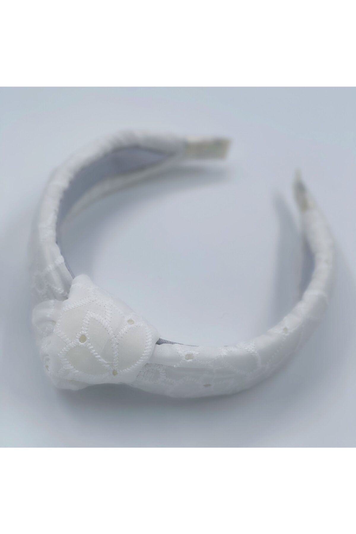 QUEEN AKSESUAR-New Summer Trend Spring Floral White Knotted Wide Crown Women's Children's Crown 2
