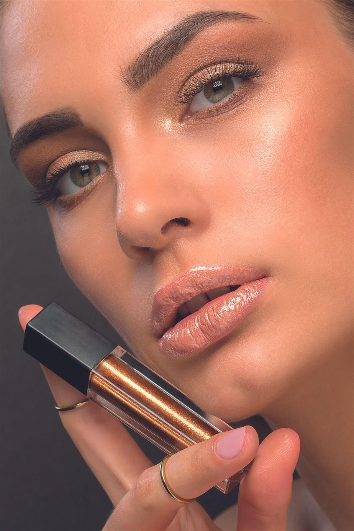 Pastel Profashion Lip Topper 302 Glitz Dudak Parlatıcısı Fiyatı