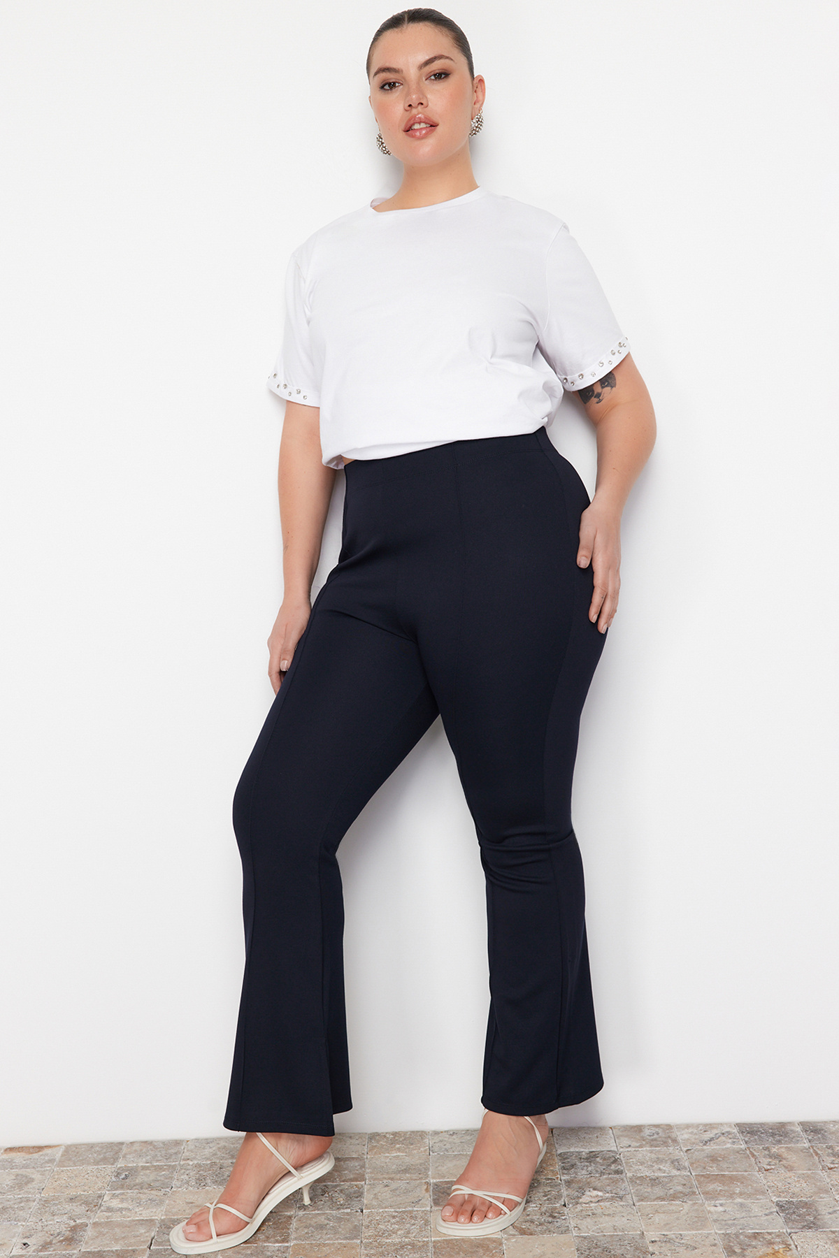 Trendyol Curve-Navy Blue Spanish Leg High Waist Slit Detailed Knitted Trousers TBBAW23AR00002 2