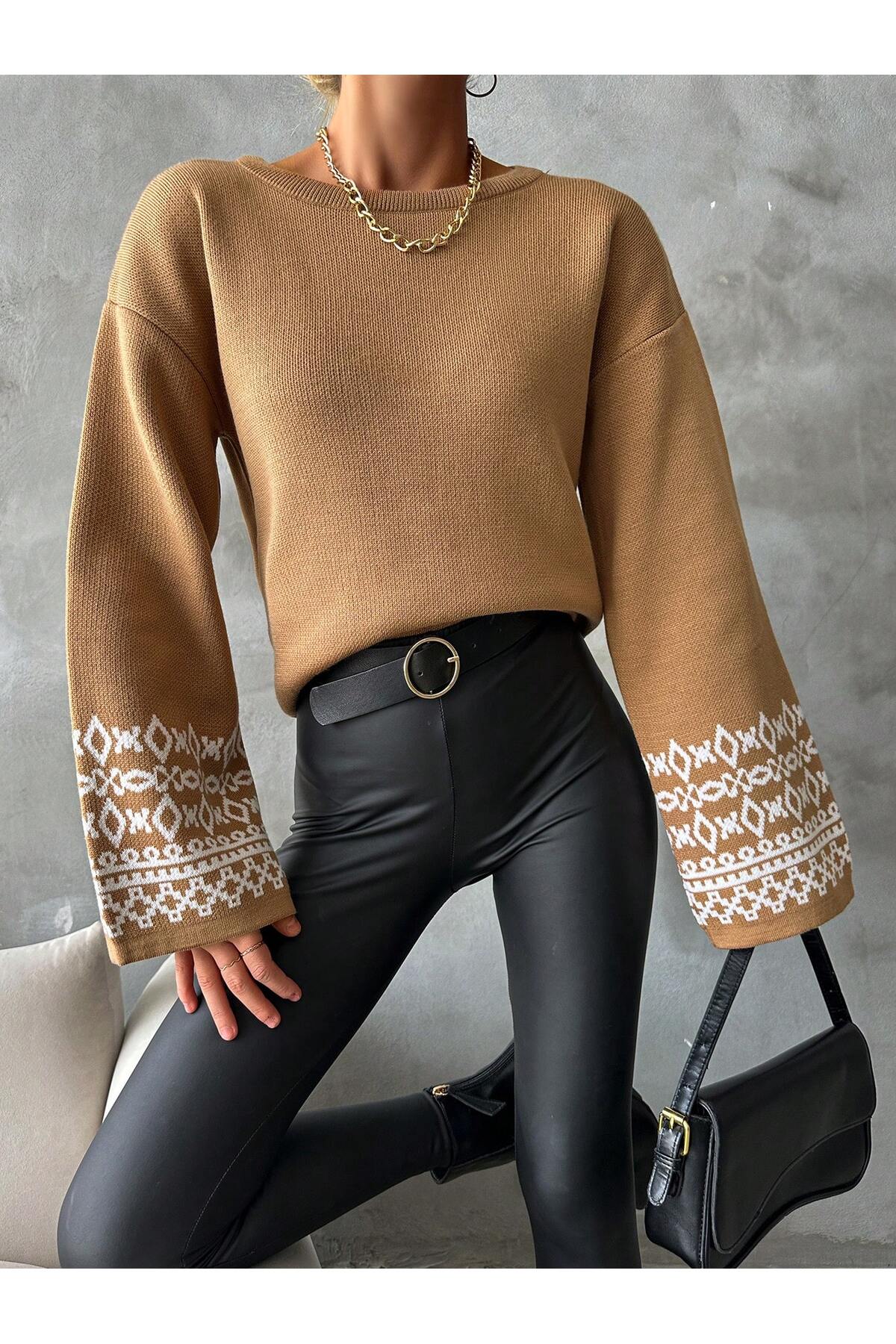 Crew Neck Loose Sleeve Oversize Jacquard Pattern Detailed Knitwear Sweater CAMEL