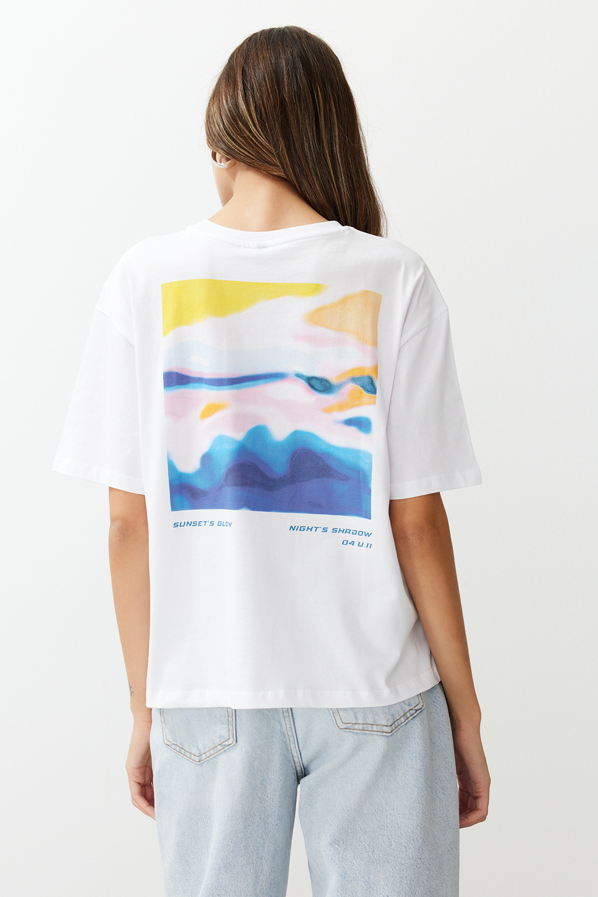 Trendyolmilla  Beyaz %100 Pamuk Baskılı Relaxed/Rahat Kalıp Örme T-Shirt TWOSS24TS00172 - Görsel 10