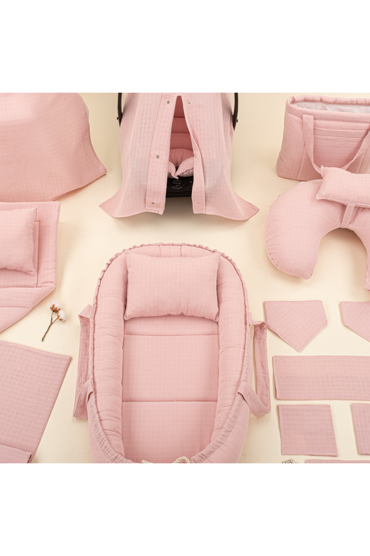 Yunikobaby Müslin 18 Parça  Puset Seti,Muslin Örtü,Emzirme Yastığı,Alt Açma Matı,Çanta,Önlük Set - Pudra Muslin fotoğrafı 2 (önizleme)