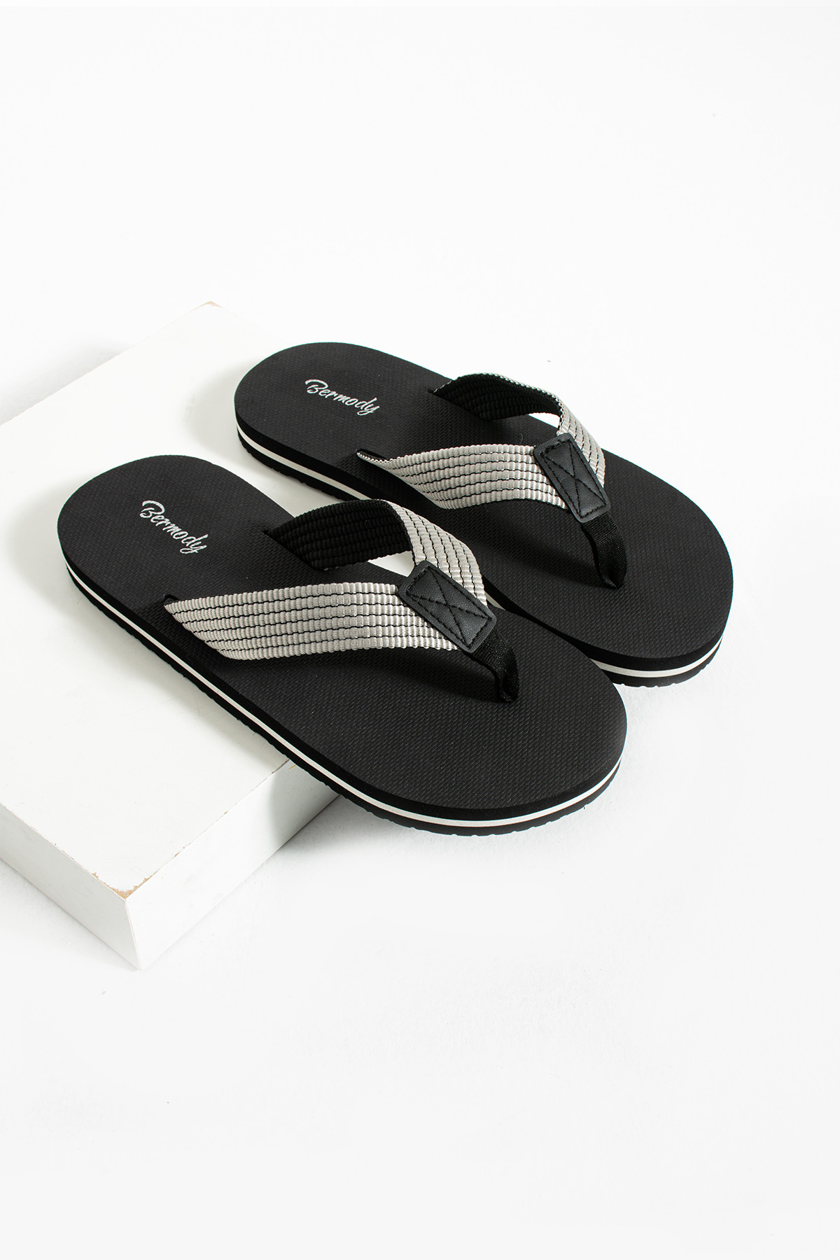 [Alex Erkek Rahat Kumaşlı Parmak Arası Plaj Terliği]