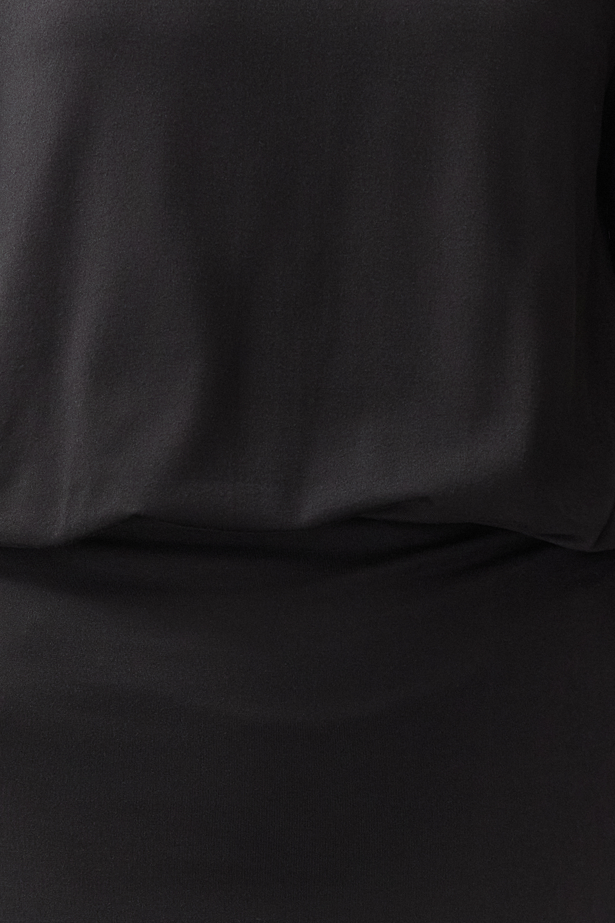 Trendyolmilla  Siyah Düz Yumuşak Kumaşlı Fitted/Vücuda Oturan Kısa Kollu Esnek Örme Elbise TWOSS24EL00756 - Görsel 4