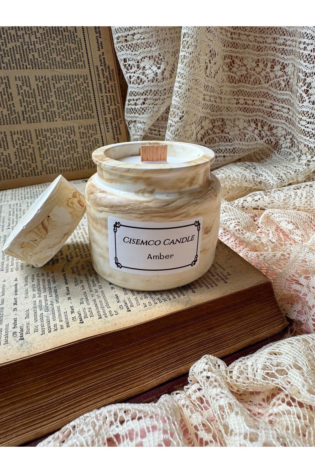 Wooden Wick Candle in Decorative Concrete Container with Amber Scent