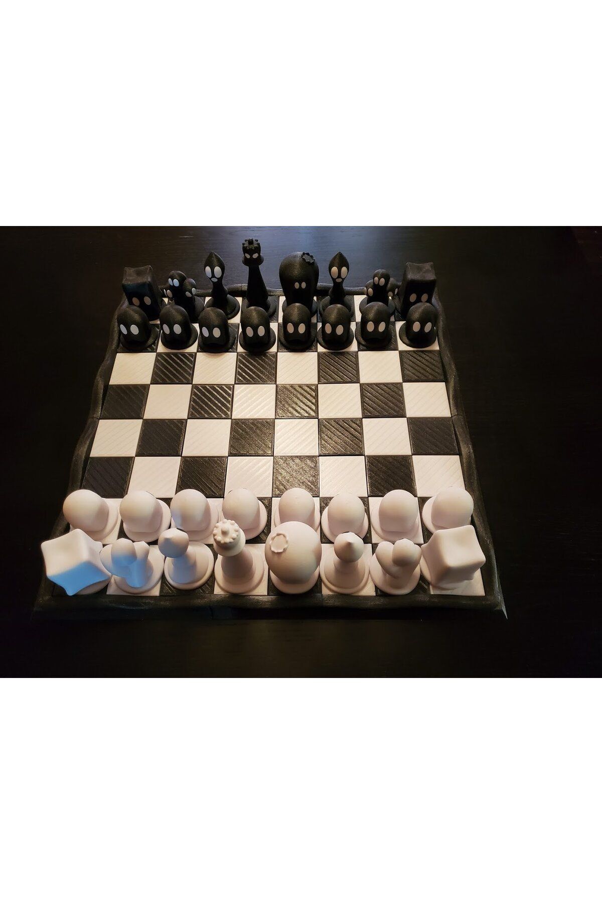 gimto3d-Halloween Ghost Casper Chess Set Pieces 1