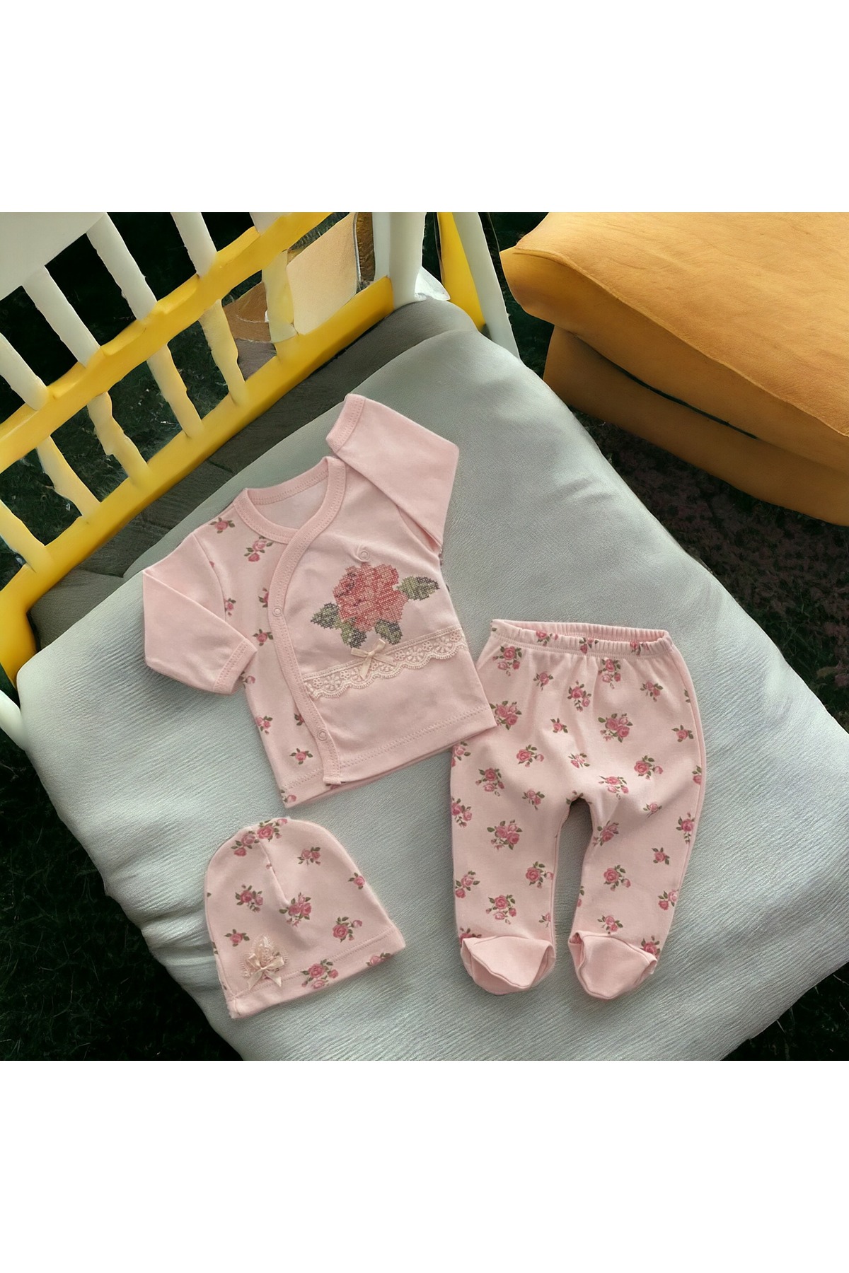 DERİNBEBE 6’lı Bebek Doğum Seti(HASTANE ÇIKIŞ,BEBEK BAKIM SIRT ÇANTASI,PORTBEBE,BATTANİYE,ÇORAP,MENDİL SETİ) fotoğrafı 2 (önizleme)