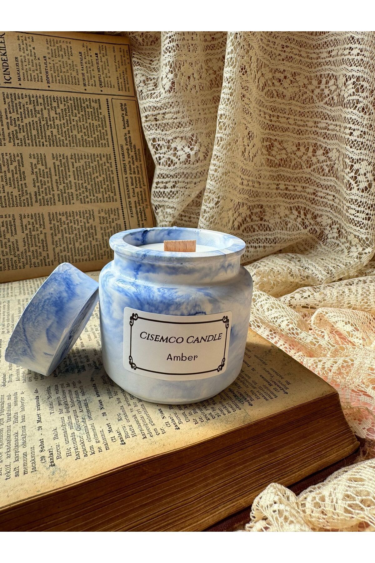 Wooden Wick Candle in Decorative Concrete Container with Amber Scent