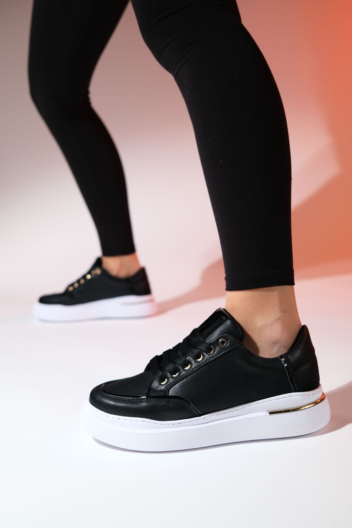 اسنیکر سیاه زنانه کفش ورزشی اورجینال luvishoes