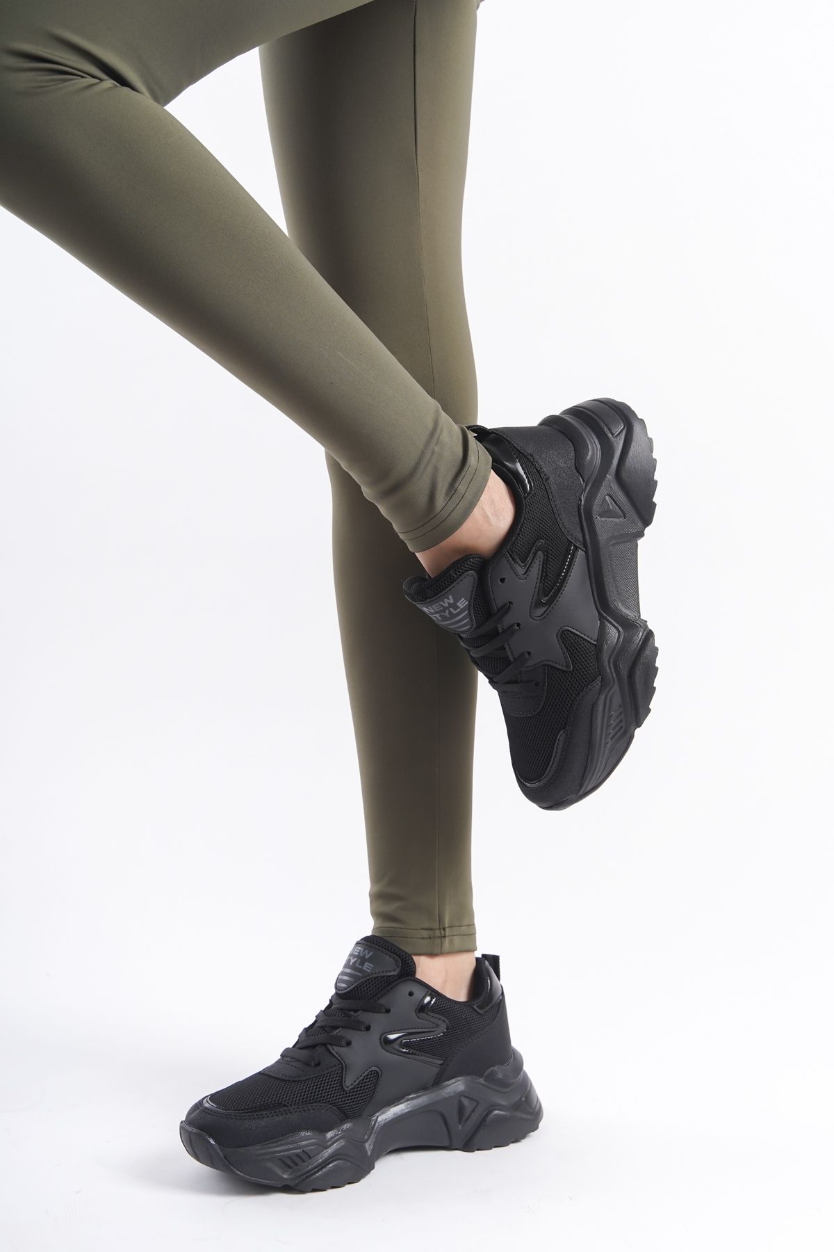 Moda Değirmeni-Pantofi de damă cu dungi negru-negru BG1172-101-0009 2
